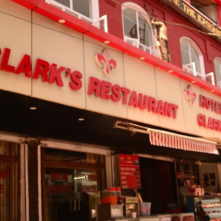 Hotel Clarks Masuri Exterior foto